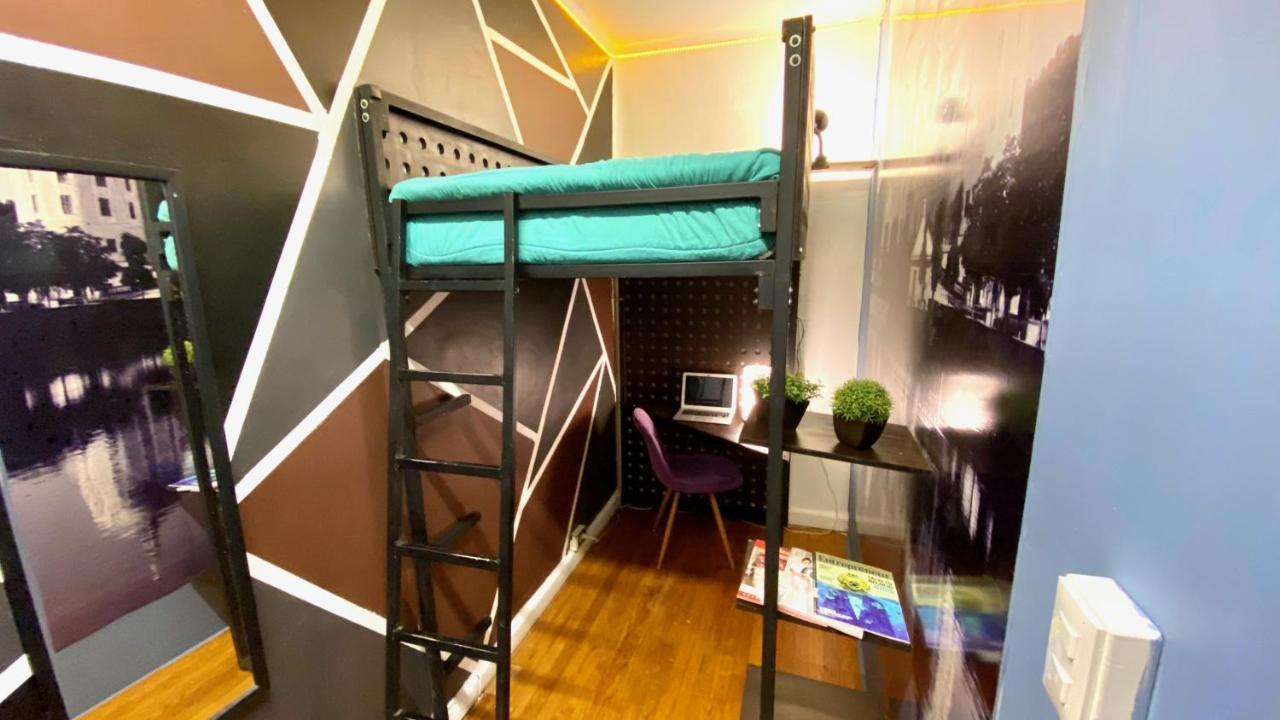 Roomies Hostel Condesa Mexico City Exterior photo